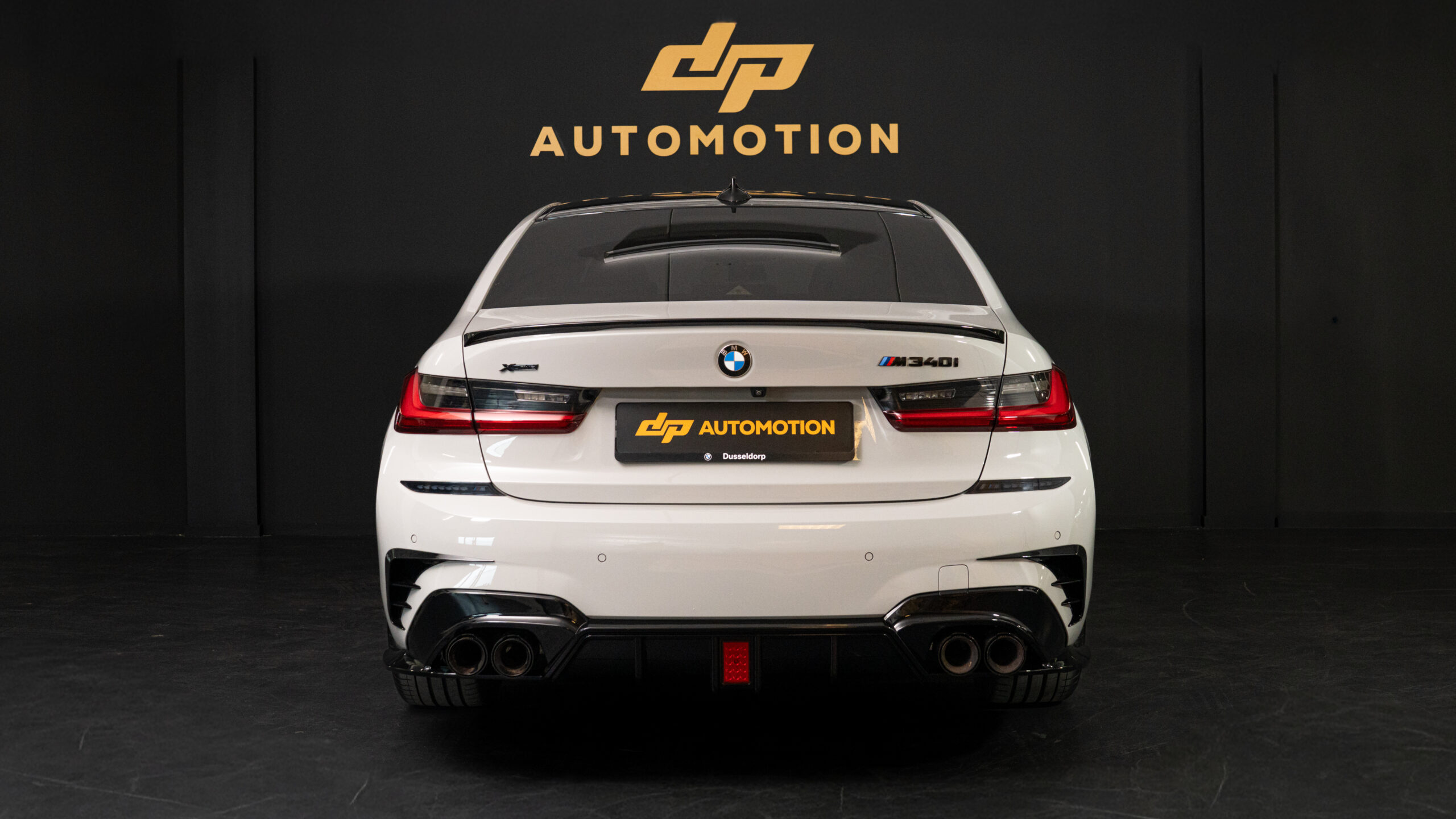 BMW 3-serie M340i xDrive | Pano | Laserlight | Drive assistant | Head-Up | Vol