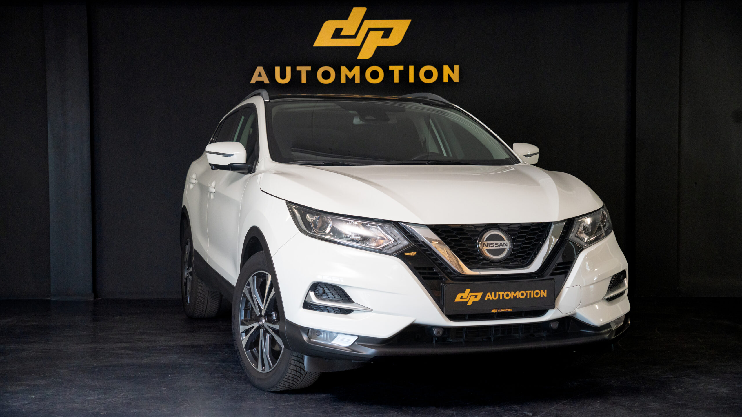 Nissan Qashqai 1.3 DIG-T Design Edition | AUT | PANO