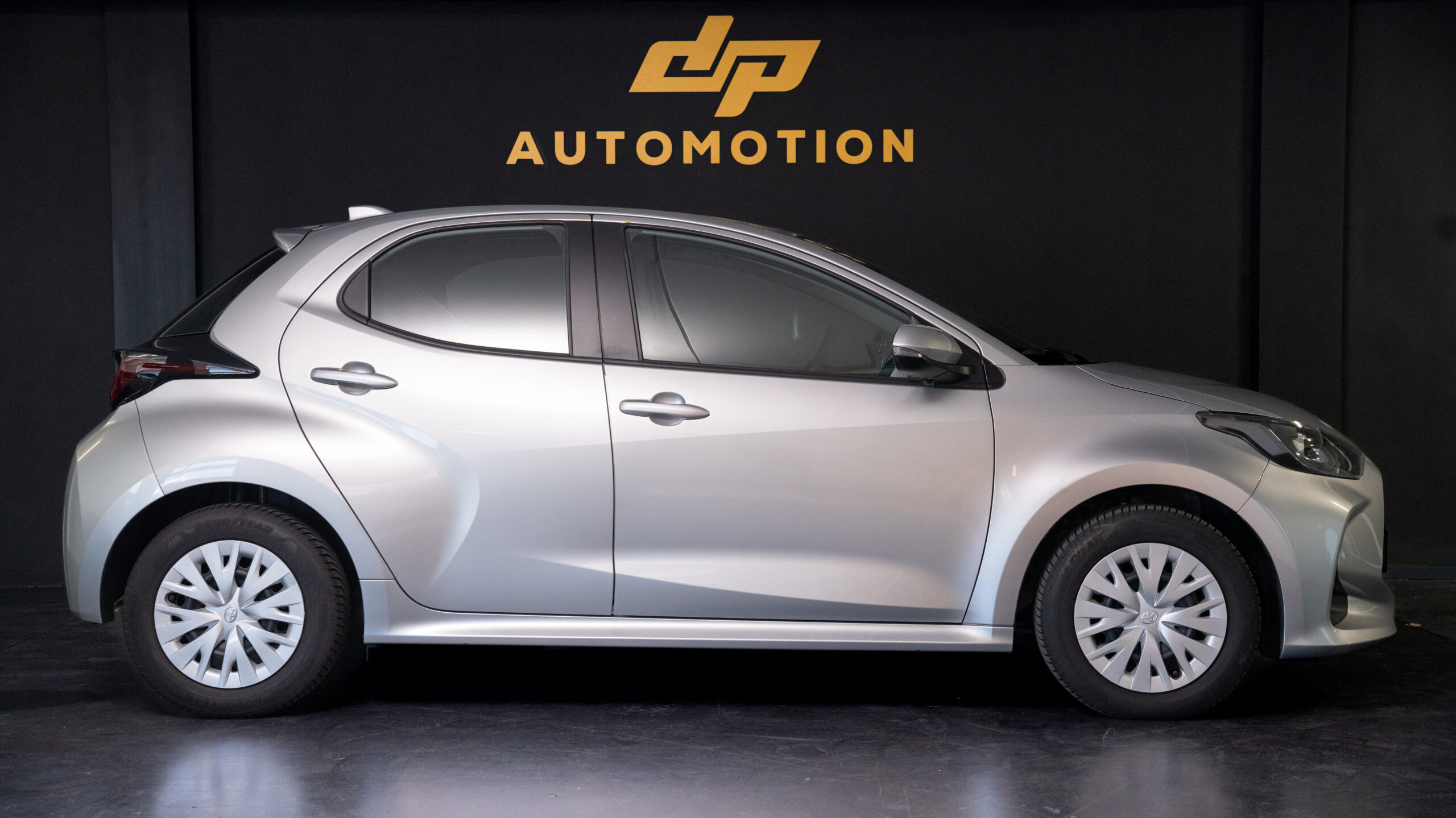 Toyota Yaris 1.5 VVT-i Active | App/Carplay | Cam | 1E EIGENAAR