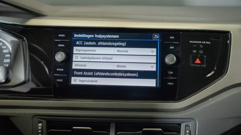 
								Volkswagen Polo 1.0 TSI Highline 1e Eig | Adaptive Cruise | NAP | Carplay | Navi full									