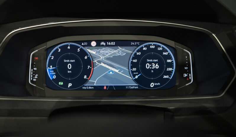 
								Volkswagen Tiguan, 1.5 TSI R-LINE/PANO/CARPLAY/CAMERA/KEYLESS full									