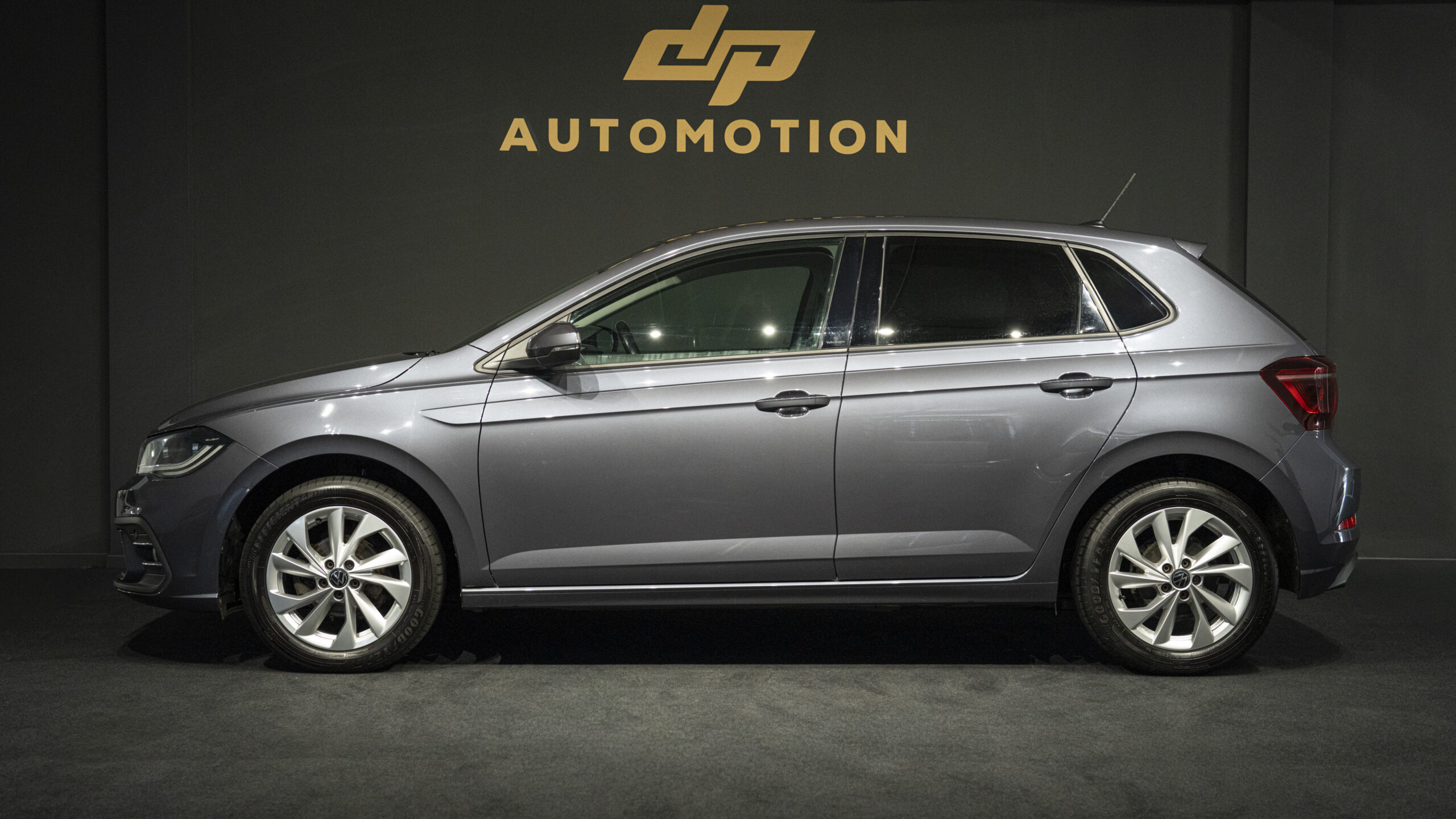 Volkswagen Polo 1.0 TSI Style VOL • Travel Assist • ACC • Cam • IQ Light • Nav • PDC • Carplay